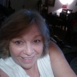 Meet your Posher, Phyllis